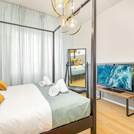 Bauhaus - Sleepwithme - Free Parking - Free Braeakfast - Very Friendly Staff 피사 외부 사진
