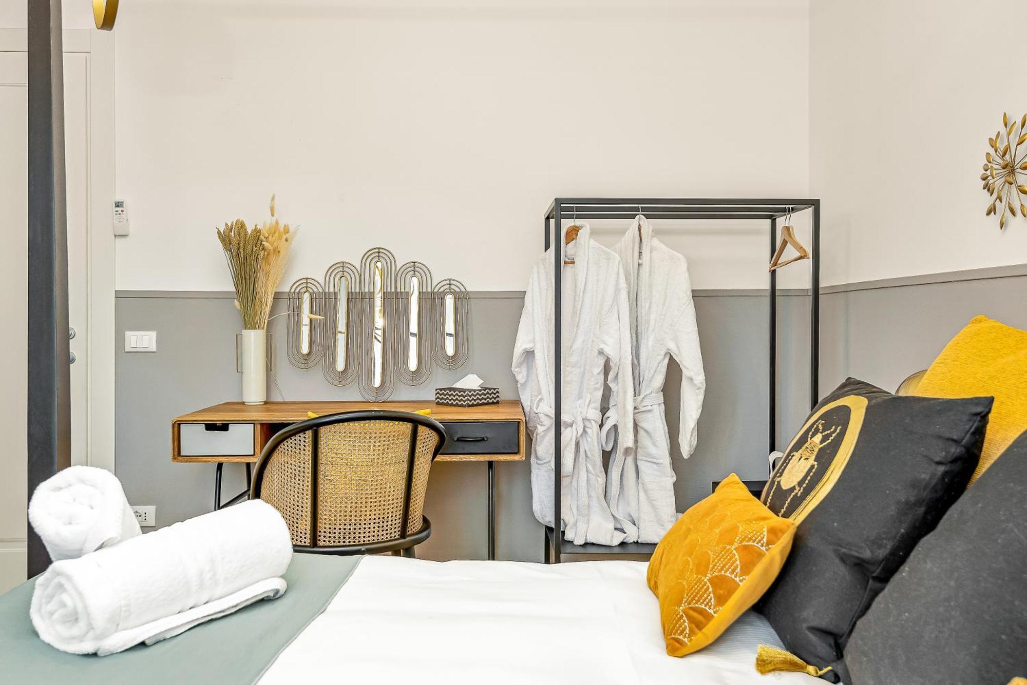 Bauhaus - Sleepwithme - Free Parking - Free Braeakfast - Very Friendly Staff 피사 외부 사진