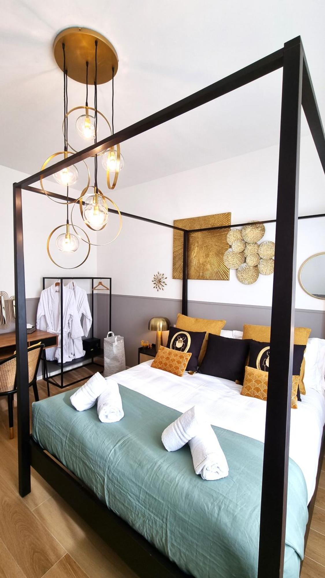 Bauhaus - Sleepwithme - Free Parking - Free Braeakfast - Very Friendly Staff 피사 외부 사진